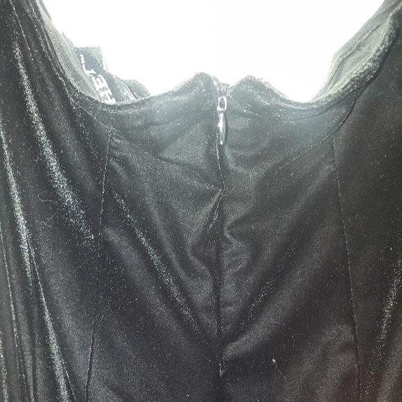 Velvet Skirt - Picture 6 of 8